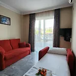 Ξενοδοχείο με διαμερίσματα Irem Μαρμαρίς